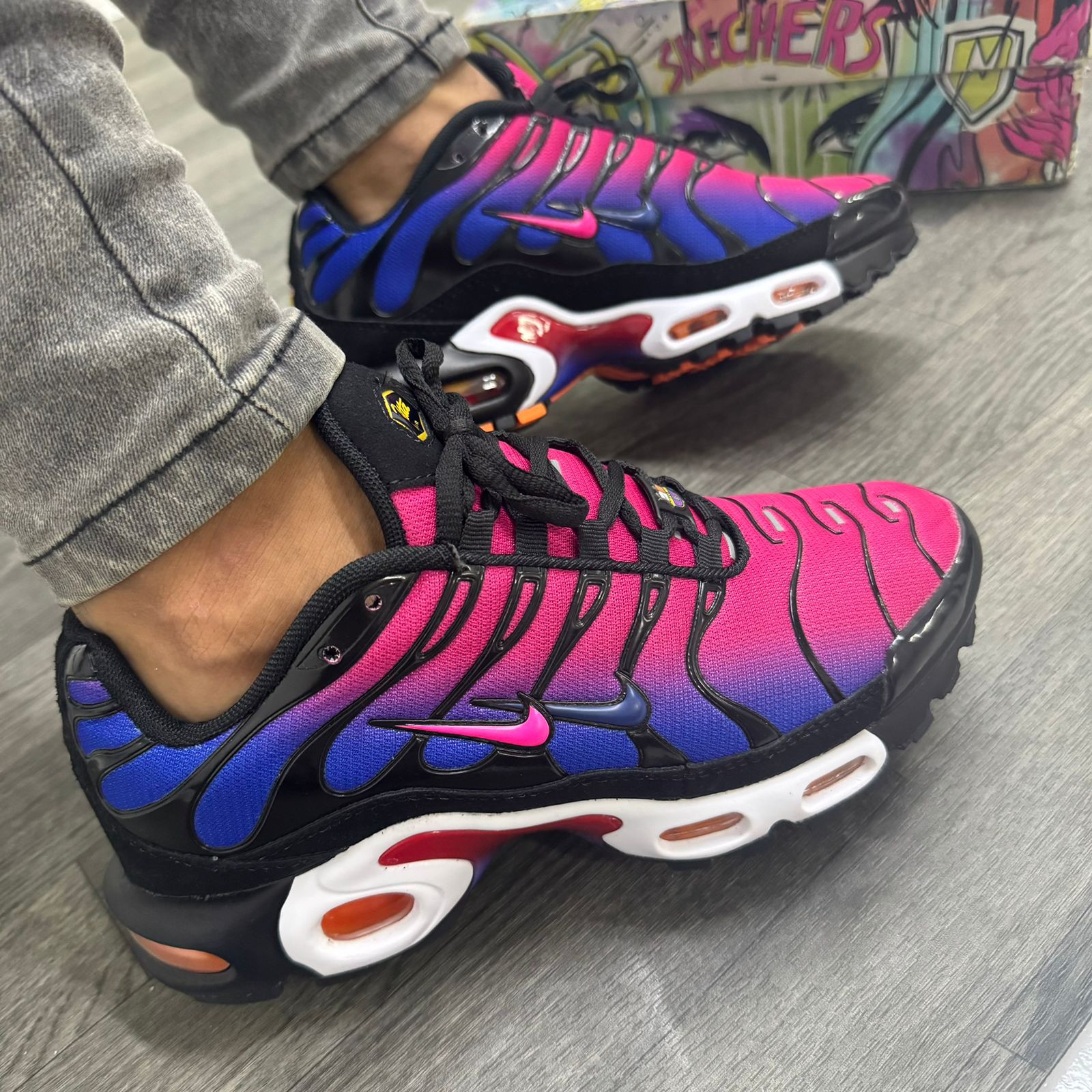 Imagen https://storemanizales.com/images/large/Nike Air Max TN hombre