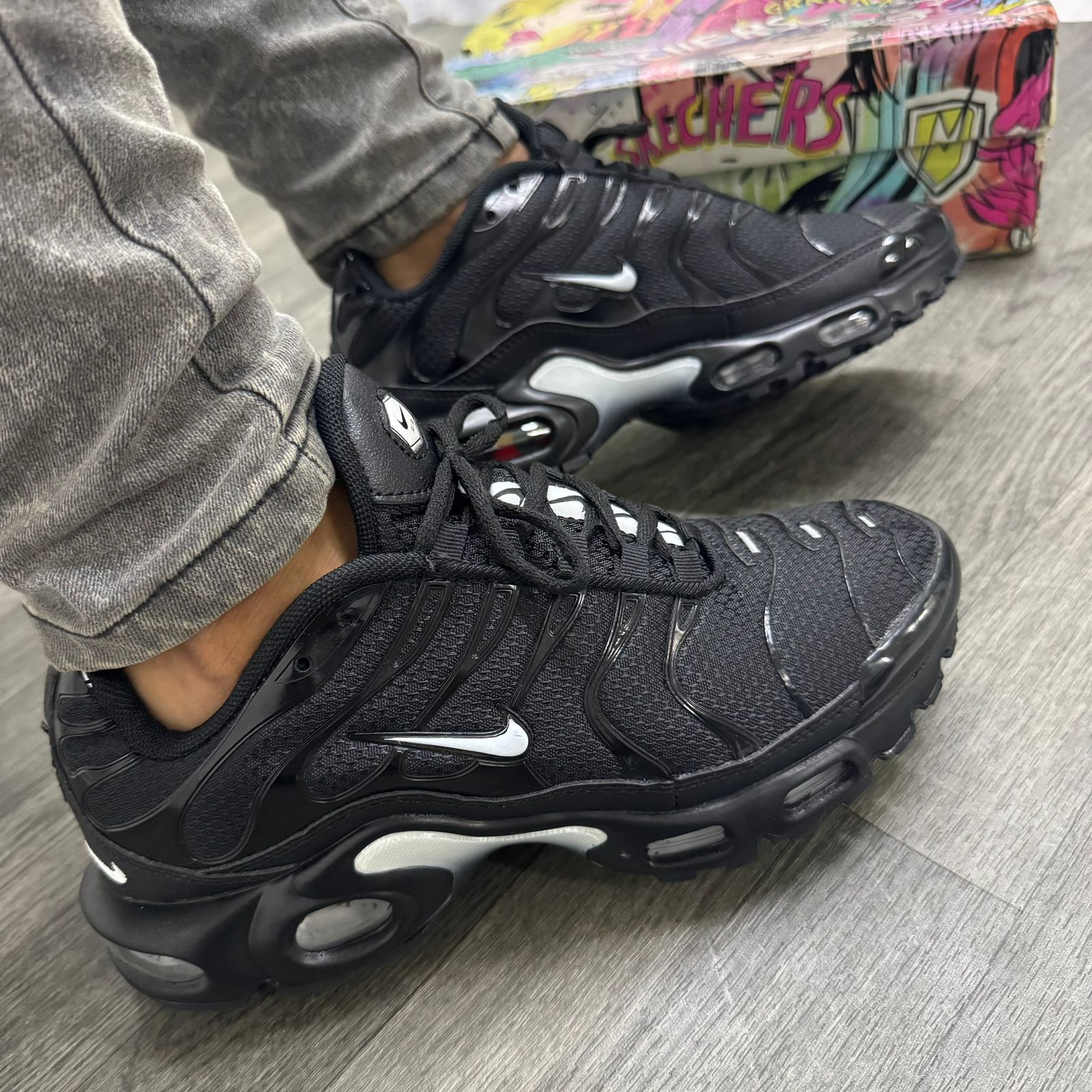 Imagen https://storemanizales.com/images/large/Nike Air Max TN hombre