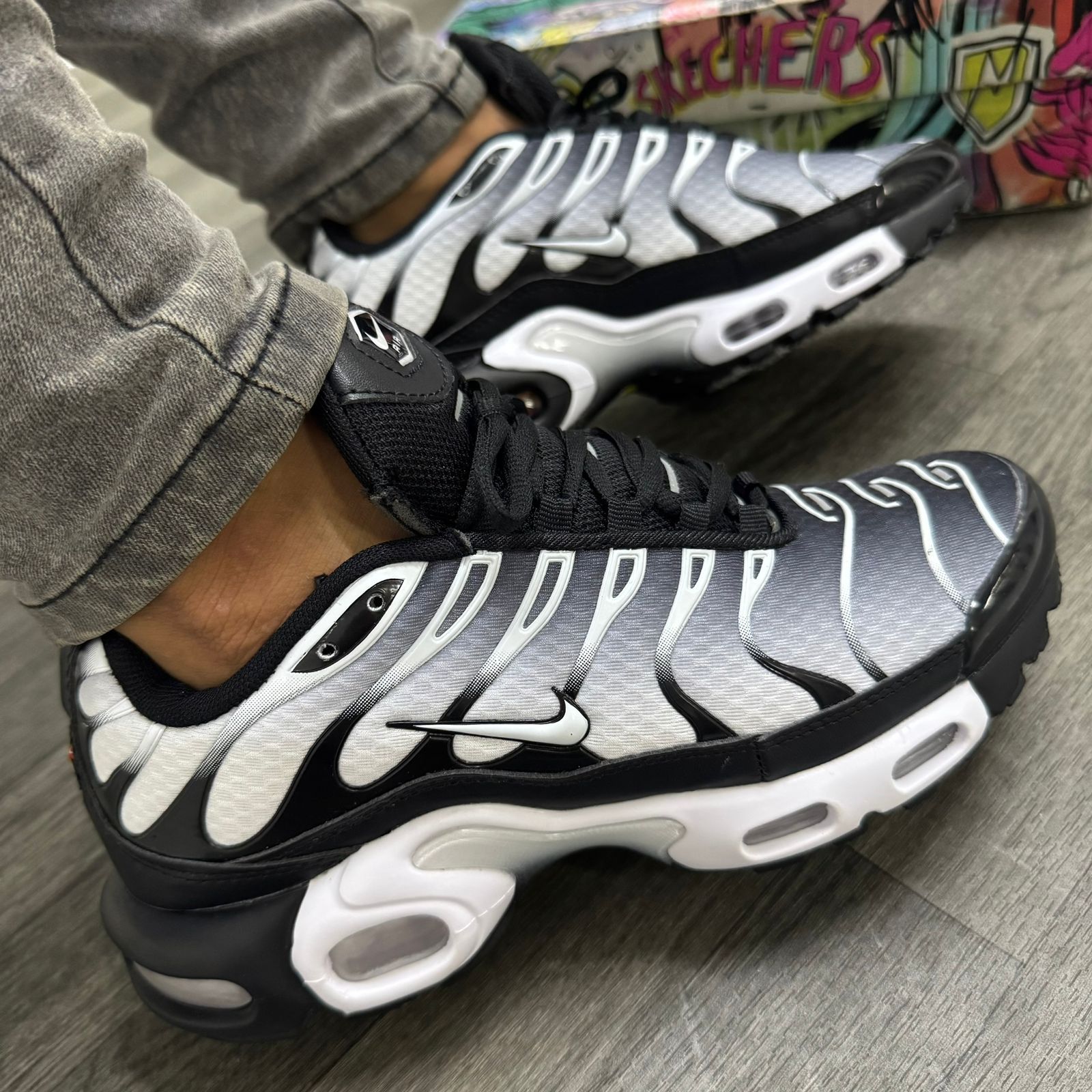 Imagen https://storemanizales.com/images/large/Nike Air Max TN hombre
