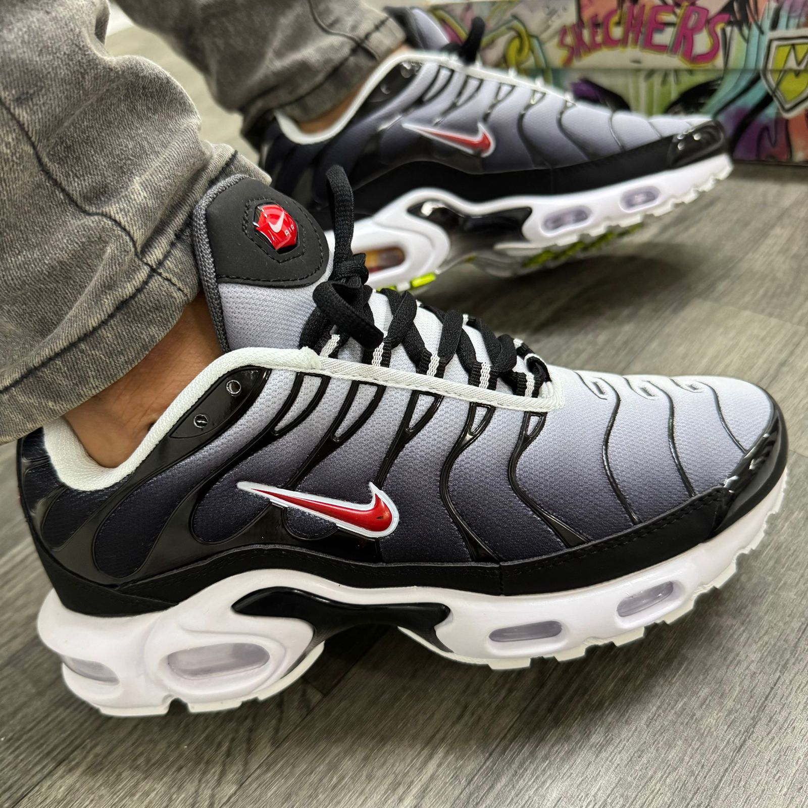 Imagen https://storemanizales.com/images/large/Nike Air Max TN hombre