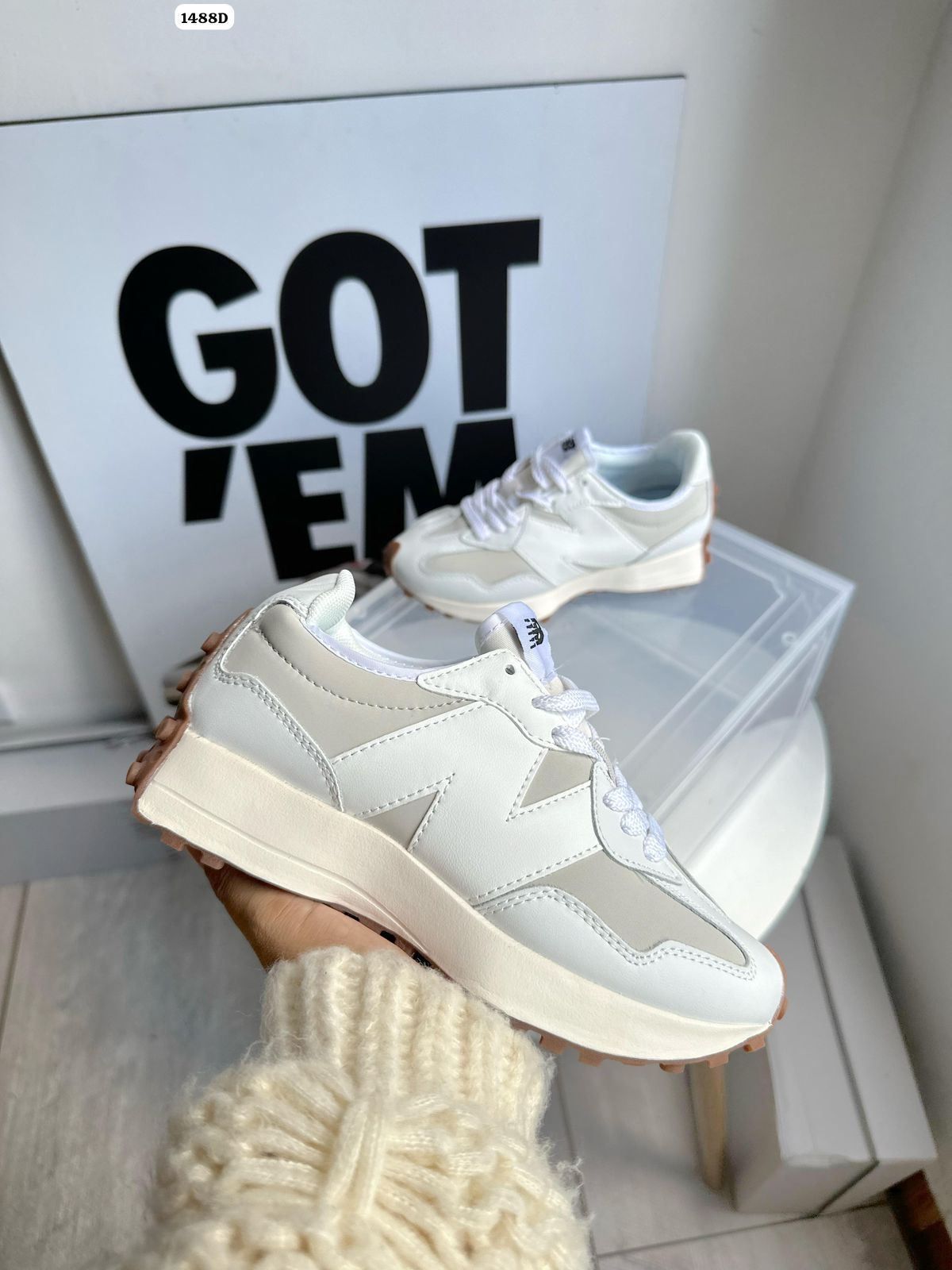 Imagen https://storemanizales.com/images/large/New balance 327 mujer