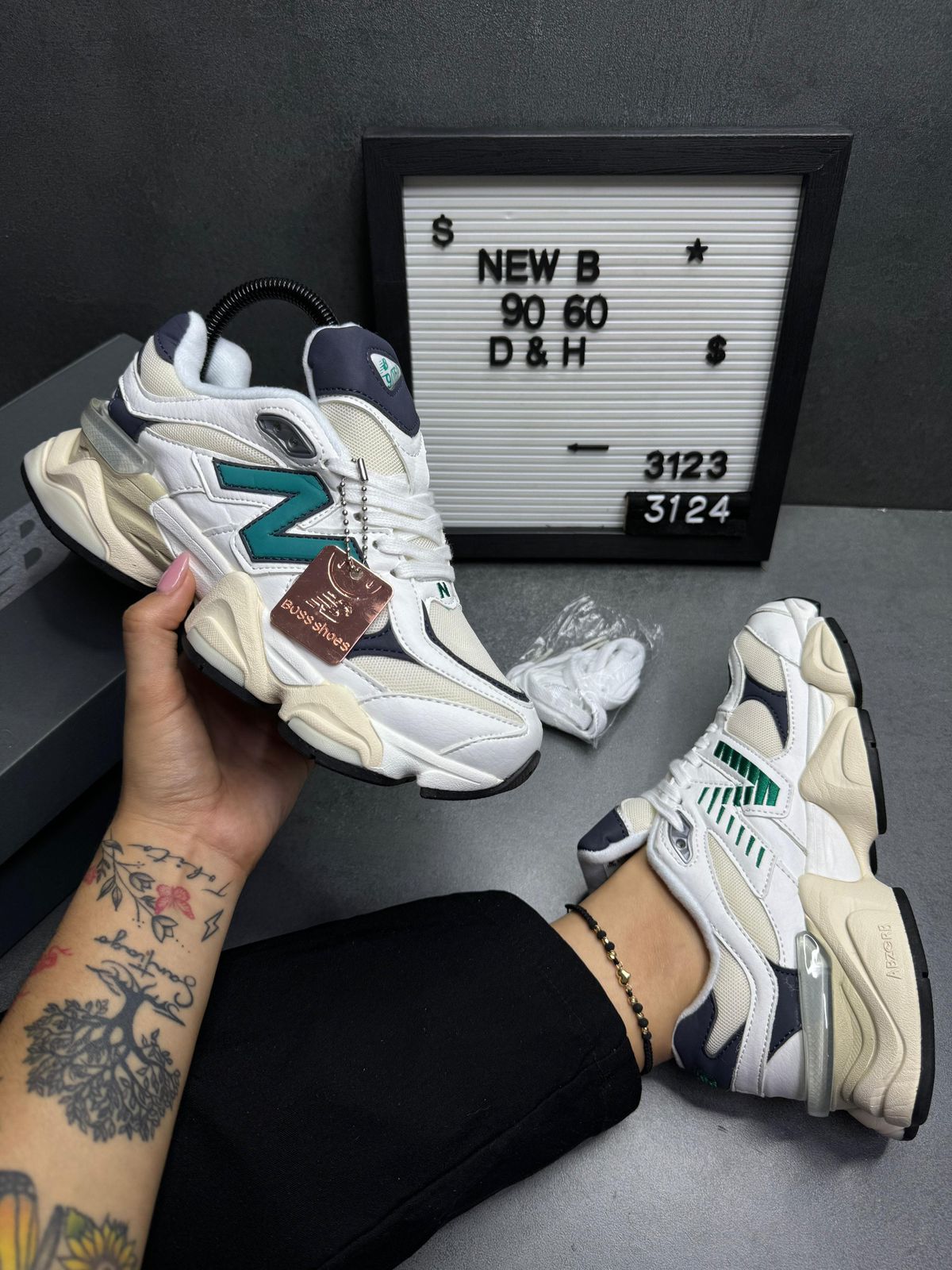 Imagen https://storemanizales.com/images/large/NEW BALANCE 9060