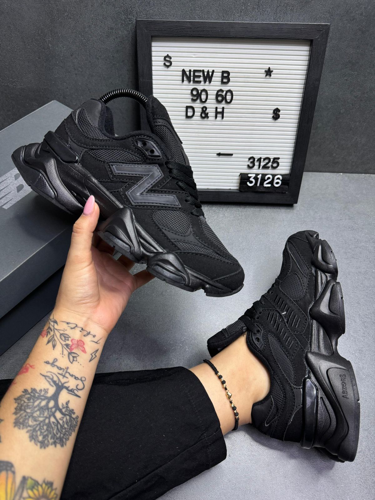 Imagen https://storemanizales.com/images/large/NEW BALANCE 9060