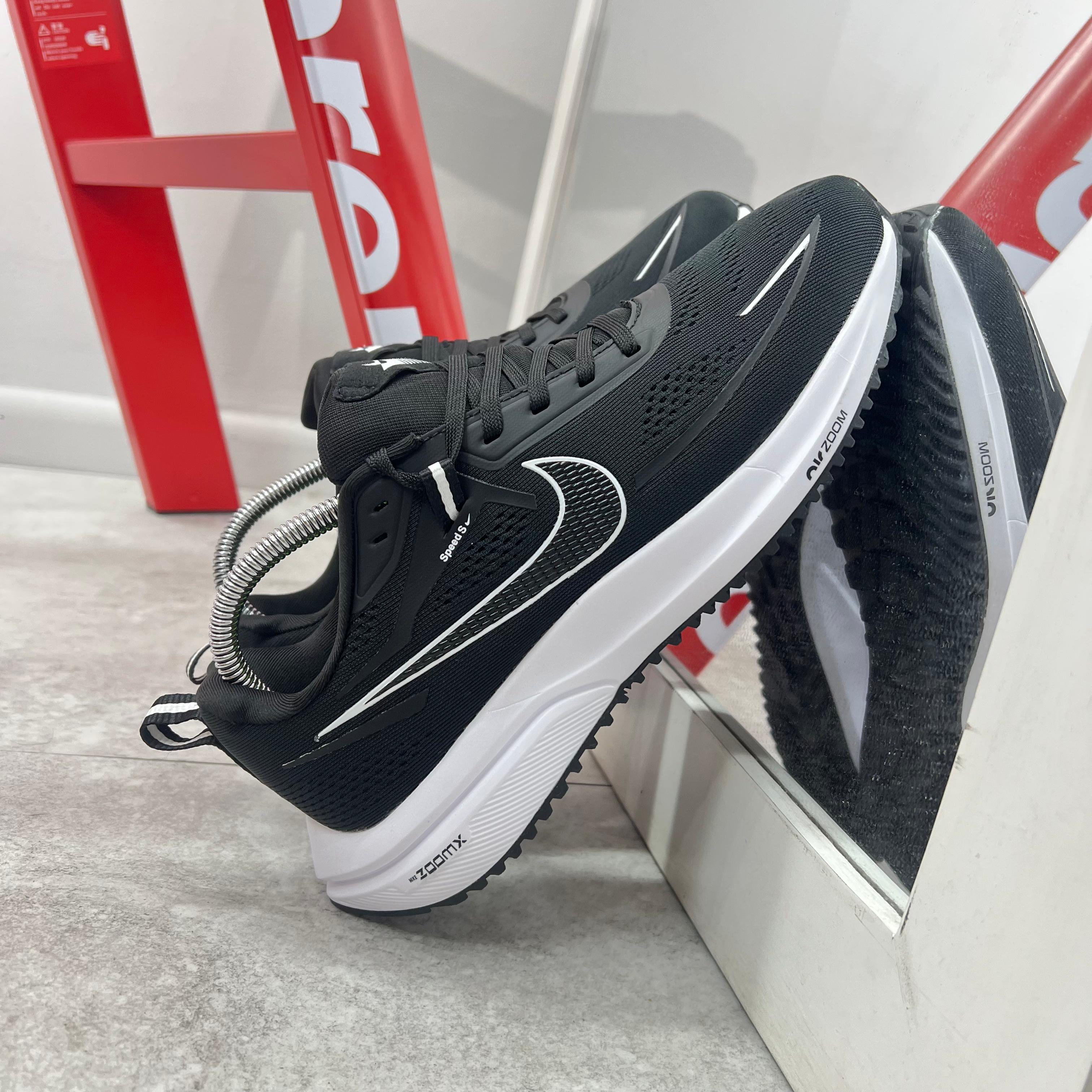 Imagen https://storemanizales.com/images/large/NIKE ZOOM Disponible Dama