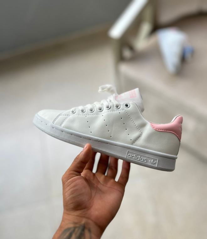 Imagen https://storemanizales.com/images/large/Adidas stan Smith mujer 