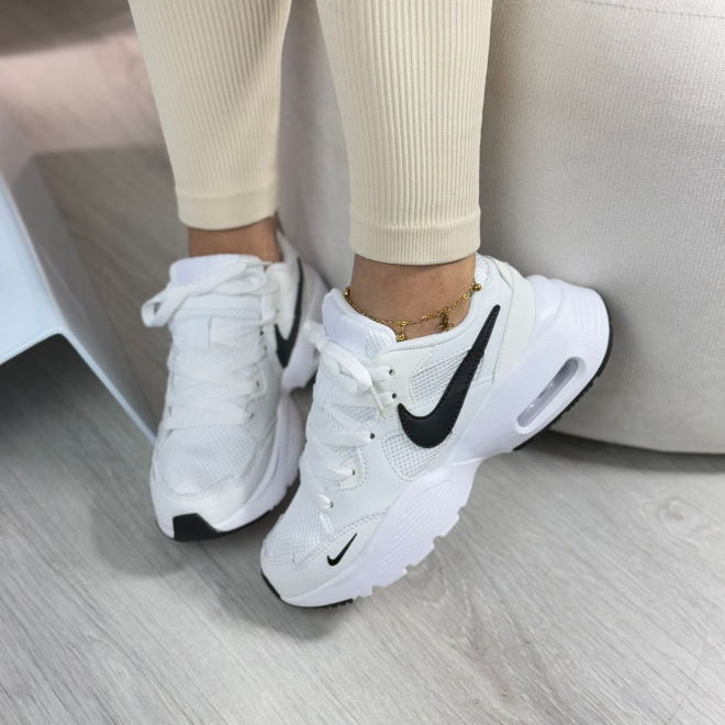 Imagen https://storemanizales.com/images/large/Nike V2k  sc mujer 
