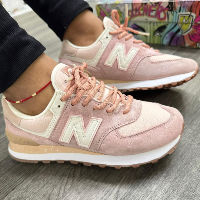 Imagen https://storemanizales.com/images/large/New balance 574 mujer