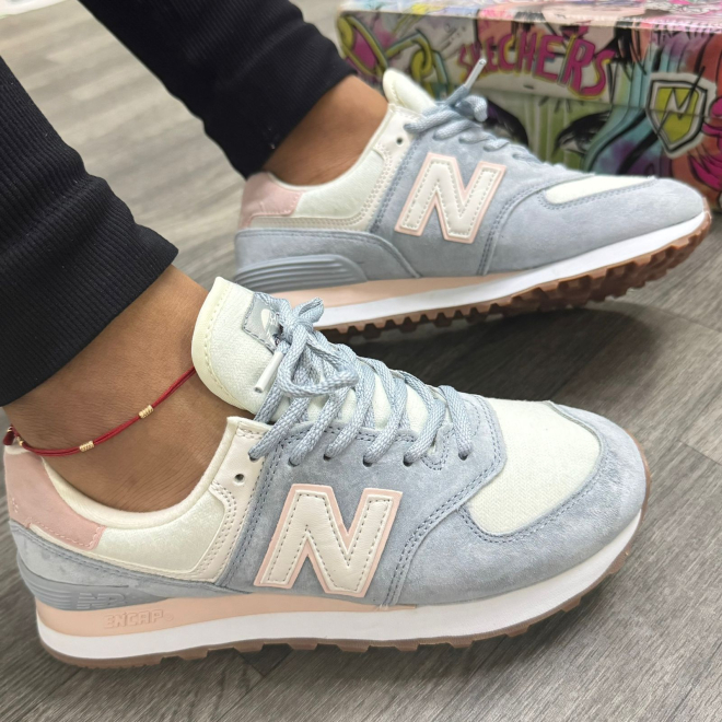 Imagen https://storemanizales.com/images/large/New balance 574 mujer