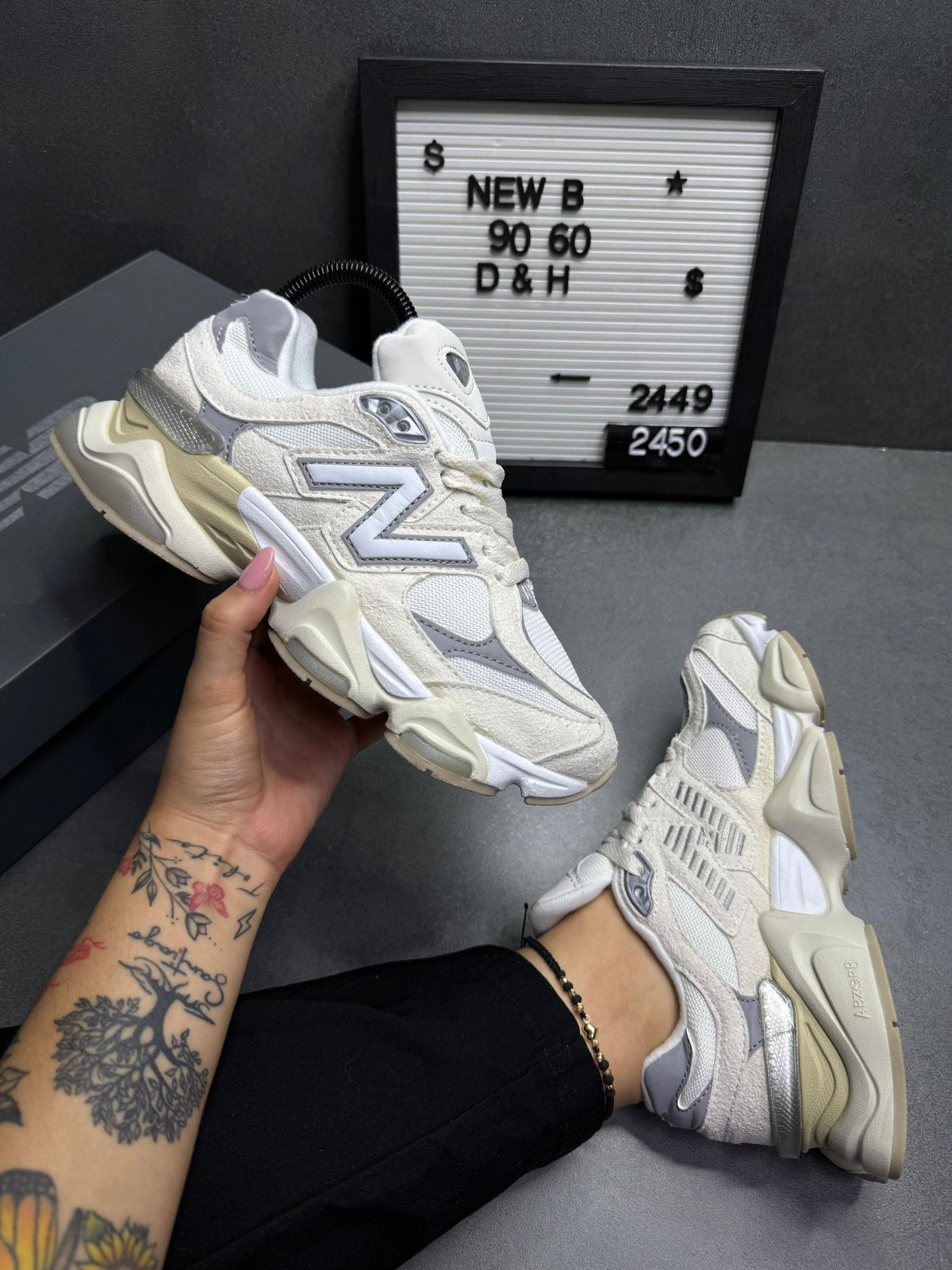 NEW BALANCE 9060