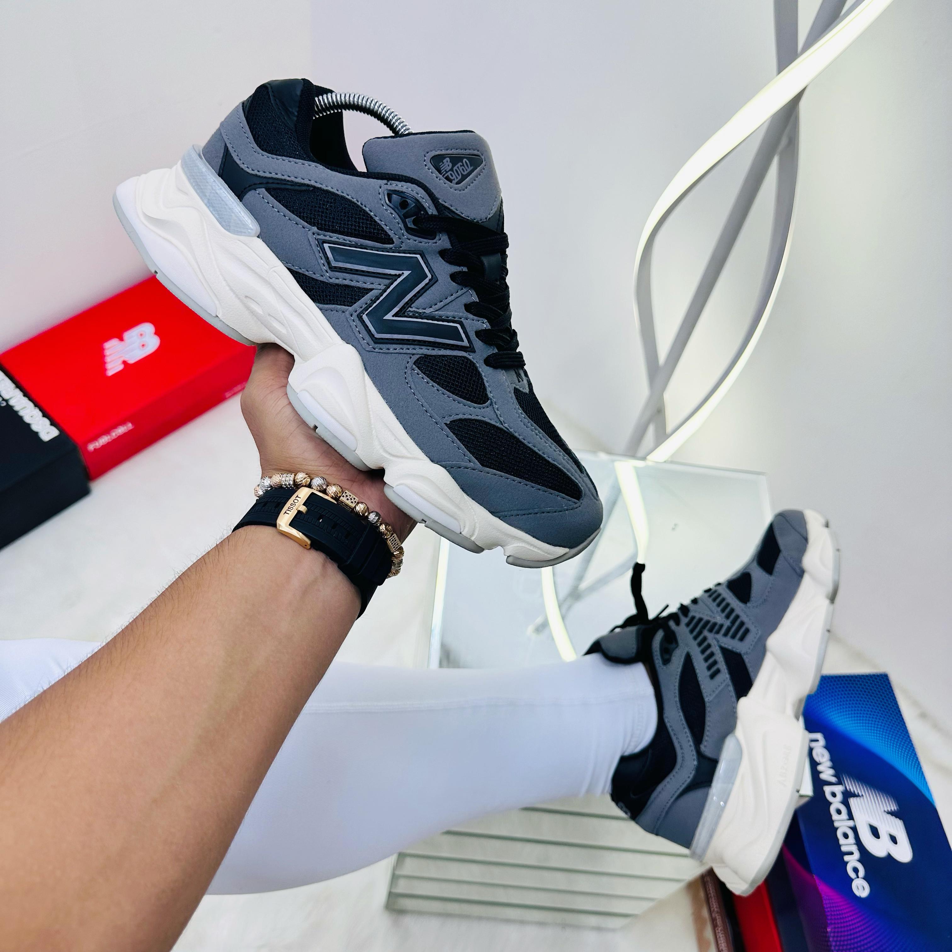 NEW BALANCE 9060 HOMBRE