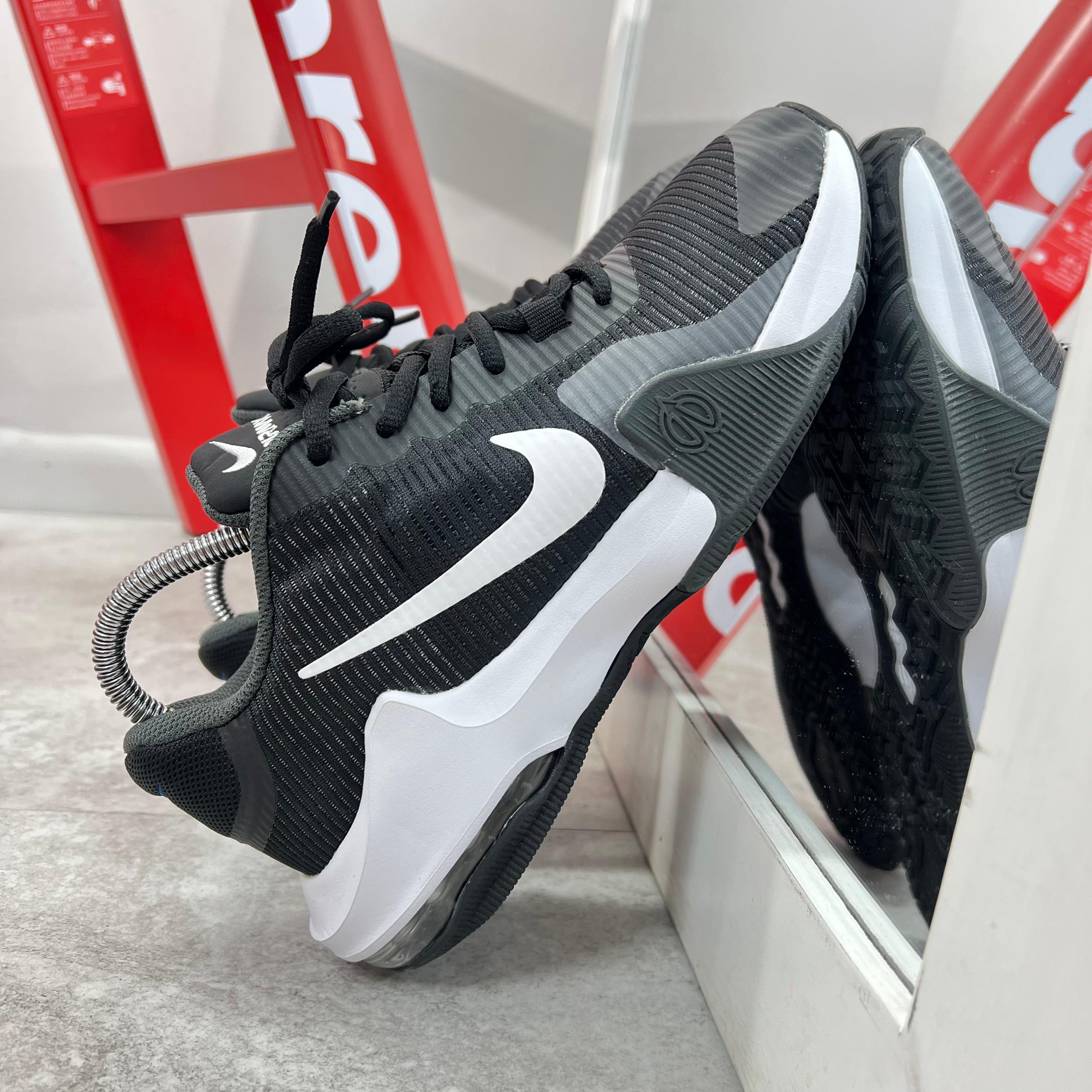 NIKE AIR MAX IMPACT